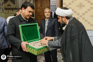 جایگزینی مُهر تربت کربلا با مهرهای قدیمی حرم مطهر رضوی