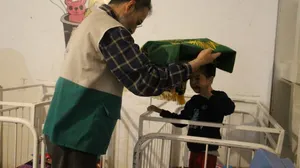 سفره اطعام رضوی در ۶ مرکز نگهداری معلولین بهزیستی پهن شد