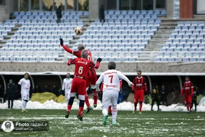 دیدار تیم منتخب فوتبال خراسان و تیم ملی ۱۹۹۸
