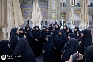  بازدید خواهران خدمه حرم مطهر رضوی از بخش&zwnj;های مختلف حرم امام رضا علیه&zwnj;السلام 