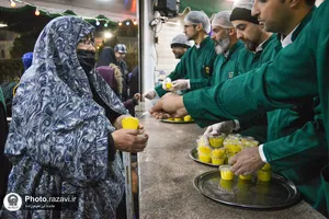 پذیرایی شب نیمه شعبان در چایخانه حرم