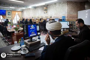 پاسخگویی تلفنی مدیر پایگاه&zwnj;های تبلیغی معرفتی حرم مطهر رضوی به مخاطبان سامانه ۱۳۸