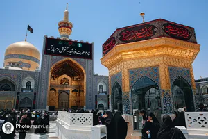 آماده&zwnj;سازی حرم مطهر رضوی در آستانه تشییع رهبر شهید انقلاب