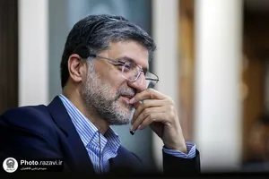 پاسخگویی تلفنی قائم مقام تولیت آستان قدس رضوی به مخاطبان سامانه ١٣٨