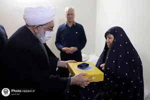 دیدار تولیت آستان قدس رضوی با خانواده شهیدان نظام دوست و آدینه