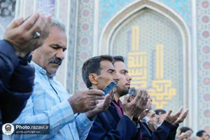 اقامه نماز عید فطر در حرم مطهر رضوی-2