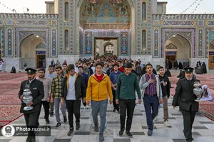 تشرف دانشجویان جدیدالورود دانشگاه علم و صنعت به حرم مطهر رضوی