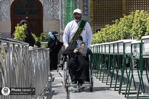 تشرف کاروان زیارتی معین الضعفا به حرم مطهر رضوی