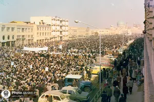 حرم مطهر رضوی؛ کانون انقلاب در مشهد-2