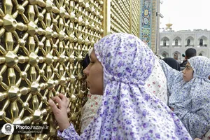 تشرف دختران دهه هشتادی به حرم مطهر رضوی