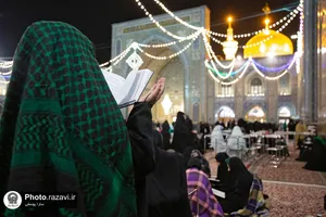 اعتکاف دختران نوجوان در حرم مطهر رضوی
