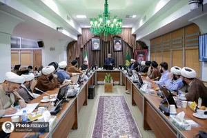 دیدار اعضای مجمع فعالین رسانه حوزه علمیه خراسان با مدیر عالی حرم مطهر رضوی