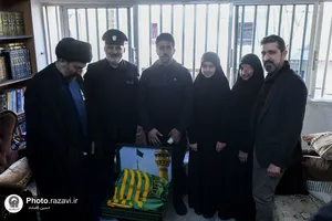 دیدار خدام حرم مطهر رضوی با خانواده شهدای لبنان