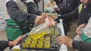خدمت بی منت خادمیاران البرزی در مرز مهران/ گزارش تصویری