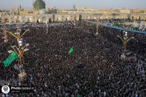 آیین چهارپایه خوانی روز شهادت امام رضا علیه&zwnj;السلام در حرم مطهر رضوی