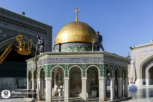 شستشوی گنبد صحن قدس حرم مطهر رضوی
