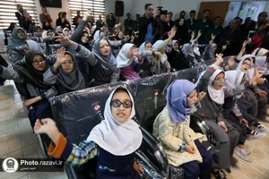 حضور تولیت آستان قدس رضوی در جمع دانش آموزان نابینای مشهدی