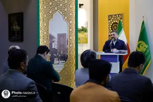 اهدای مدال سپیده بابایی به آستان قدس رضوی