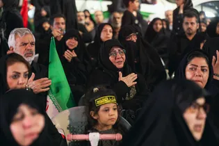 عزاداری شب تاسوعای حسینی در اجتماع مردمی میدان جانباز مشهد