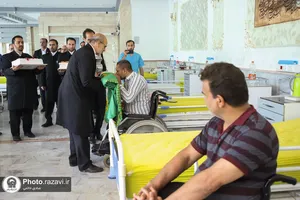 حضور خدام حرم مطهر رضوی در آسایشگاه جانبازان
