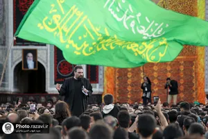 آیین چهارپایه خوانی روز شهادت امام رضا علیه&zwnj;السلام در حرم مطهر رضوی