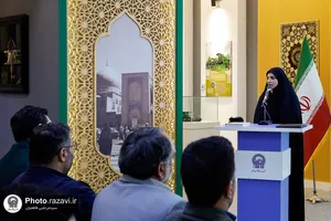 اهدای مدال سپیده بابایی به آستان قدس رضوی
