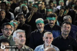 اجتماع زائران و مجاوران رضوی در شب شهادت حضرت جوادالائمه علیه السلام