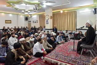 دیدار طلاب مدرسه تابستانی دارالعلم با آیت‌الله اشرفی شاهرودی