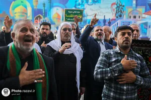 عزاداری زائران عرب زبان در حرم مطهر رضوی