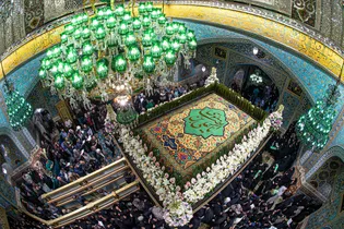 عکس با کیفیت: گل آرایی ضریح مطهر امام رضا علیه السلام