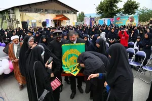 آغاز بکار جشن های زیر سایه خورشید در البرز با حضور خدام حرم امام رضا (ع) / گزارش تصویری