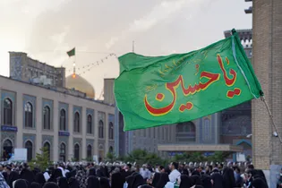 قرائت دعای پرفیض عرفه در حرم مطهر رضوی-۲