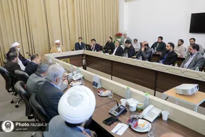 دیدار جمعی از فعالان فرهنگی و اجتماعی مشهد با تولیت آستان قدس رضوی