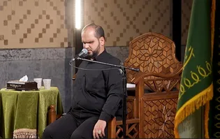 داغ مادر، بر شانه‌های پیرغلامان حسینی در آستان شمس‌الشموس(ع)
