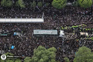 تشییع رئیس&zwnj;جمهور شهید و همراهان در مشهدالرضا&zwnj;&zwnj;علیه السلام -1