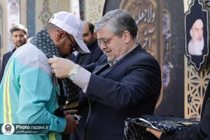 آیین اذن خدمت خادمین شهری در اربعین حسینی