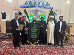 حضور رهبر صوفیان قادریه پاکستان در حرم مطهر رضوی