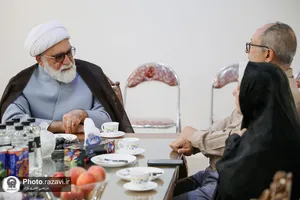 دیدار تولیت آستان قدس رضوی با خانواده شهدای جنگ ١٢ روزه - 2