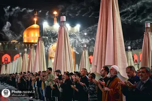حرم مطهر رضوی در شب اربعین حسینی 