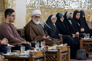 دیدار جمعی از نخبگان جوان کشور با تولیت آستان قدس رضوی