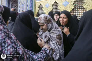 تشرف جمعی از نابینایان به حرم مطهر رضوی