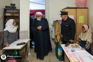 حضور تولیت آستان قدس رضوی در جمع دانش آموزان نابینای مشهدی