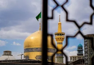 میزبانی ۴۰۰ مددجوی بهزیستی کرمانشاه بر سر سفره کرامت رضوی/فیلم