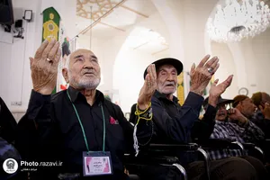 تشرف کاروان زیارتی معین الضعفا به حرم مطهر رضوی