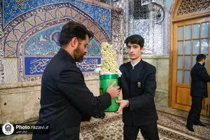 اهدای 8 هزار شاخه گل نرگس به حرم مطهر رضوی