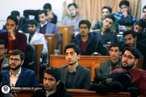 سلسله جلسات بررسی مبانی الهیات انقلاب اسلامی در حرم مطهر رضوی