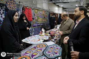 بازدید قائم مقام تولیت آستان قدس رضوی از نمایشگاه دستاوردهای &laquo;مادران ارزش&zwnj;آفرین&raquo;