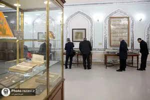 تشرف شرکت کنندگان بیست و هشتمین اجلاسیه سازمان اکو به حرم مطهر رضوی