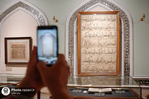 بازدید رتبه&zwnj;های برتر کنکور سراسری و نخبگان علمی کشور از بخش&zwnj;های مختلف حرم امام رضا علیه&zwnj;السلام
