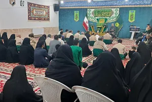 بزم شادی میلاد کریم اهل&zwnj;بیت (ع) به میزبانی خادمین حامل پرچم متبرک رضوی در اراک / گزارش تصویری